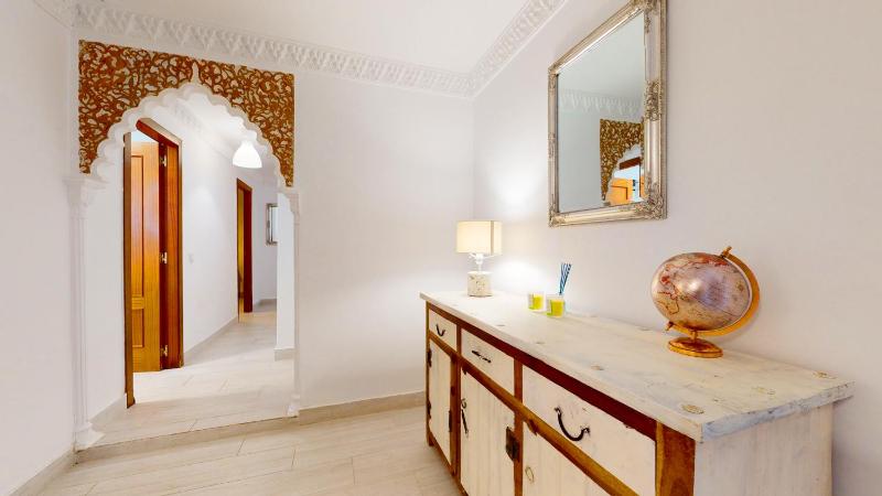 Majestic Villa by the Beach Heated Private Pool & Jacuzzi - image 4