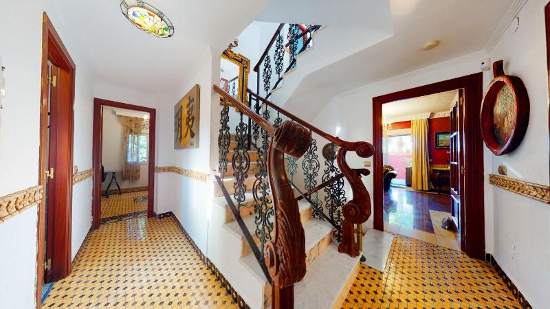 Majestic Villa by the Beach Heated Private Pool & Jacuzzi - image 2