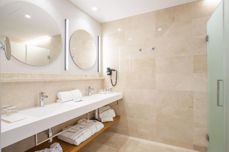 Grupotel Playa de Palma Suites & Spa - image 27