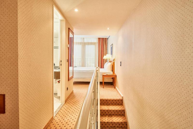 Suite image 3