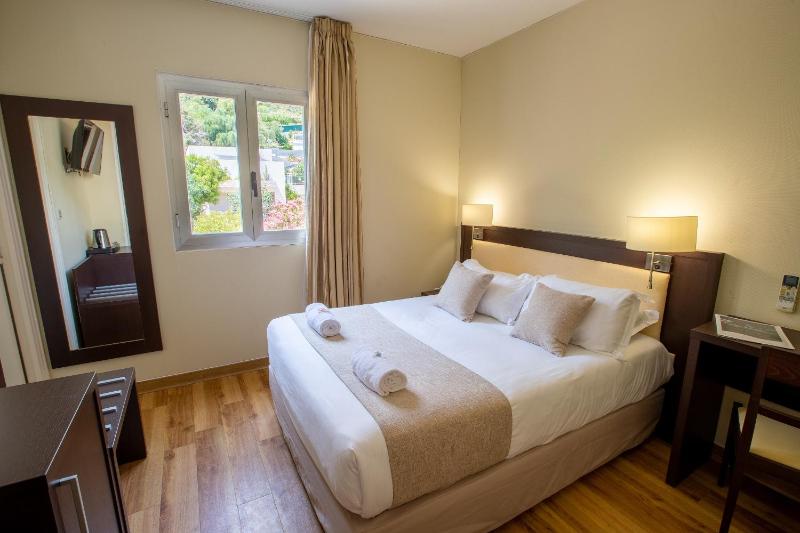 Small Standard Double Room - Mountain Side (13m²) image 1