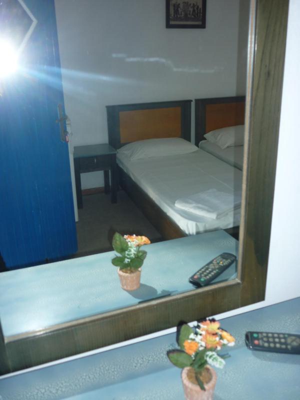 Triple Room with Garden View image 2