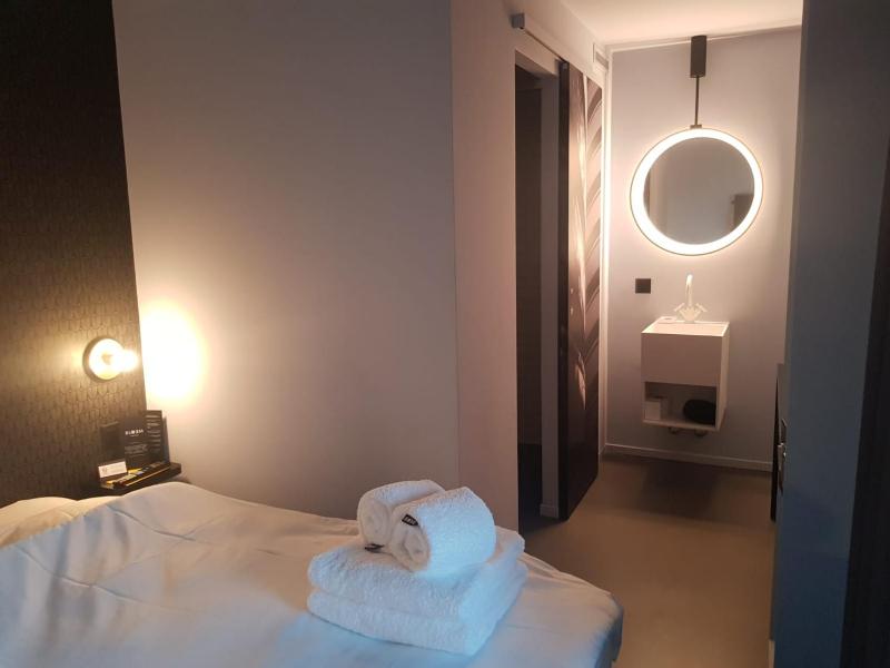Double Room image 2