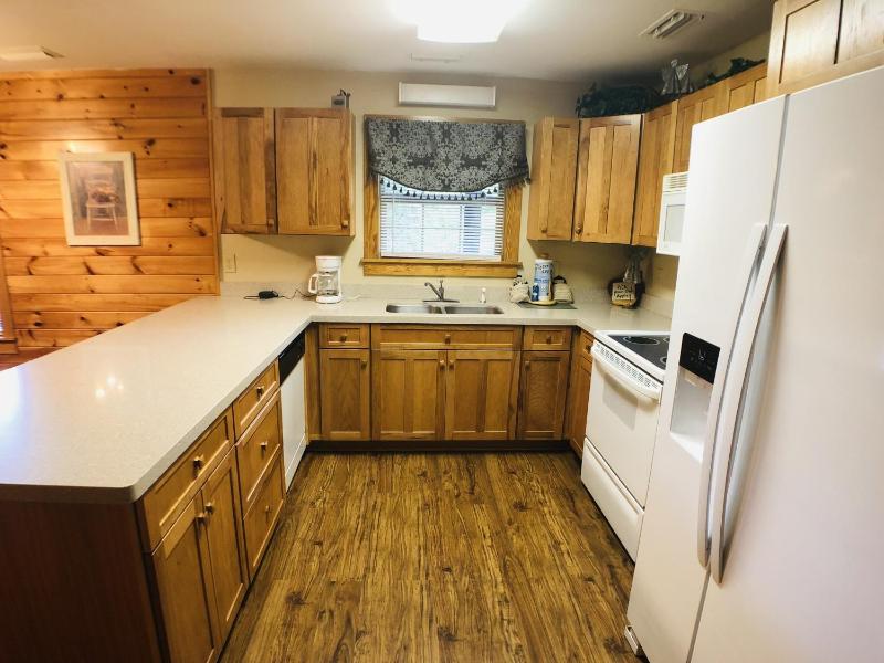 Quiet Condo with Retreat Atmosphere - image 19