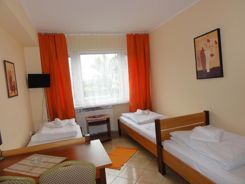 Triple Room image 2