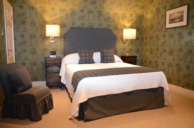 Double Room with Garden View image 4