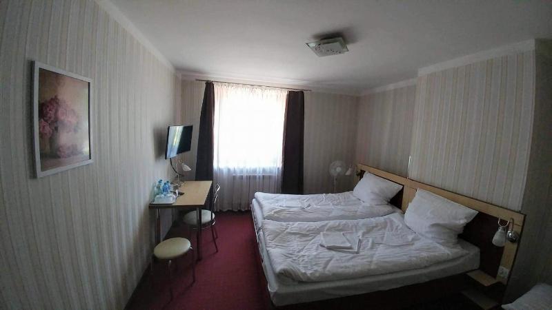 King Room image 3