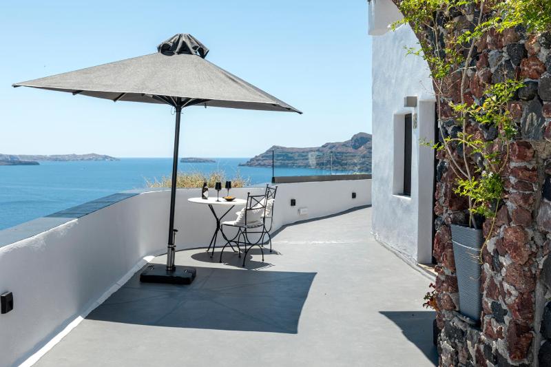Pearl of Caldera Oia - Boutique Hotel by Pearl Hotel Collection - image 23