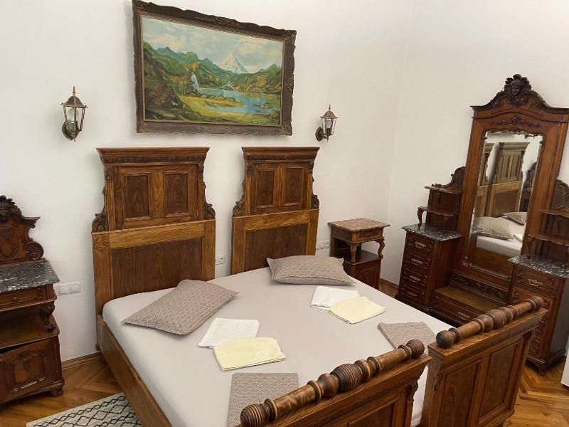 Superior King Room image 1