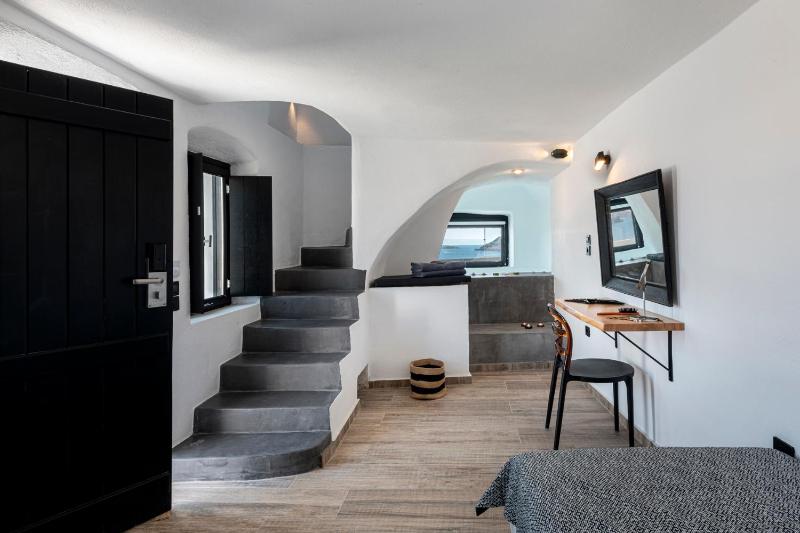 Pearl of Caldera Oia - Boutique Hotel by Pearl Hotel Collection - image 47