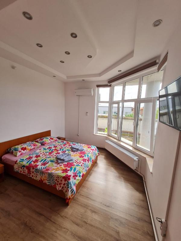 Double Room with Private External Bathroom image 3