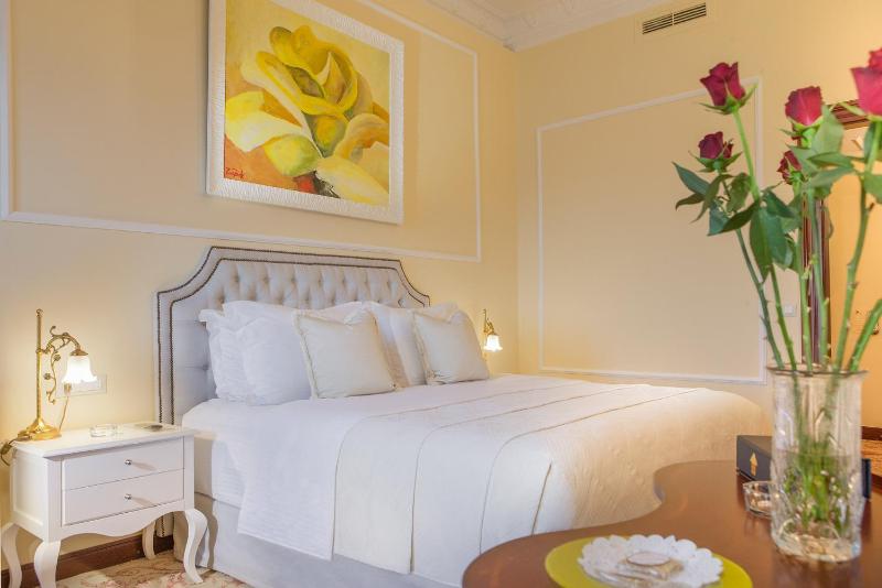 Classic Room Garden View image 1