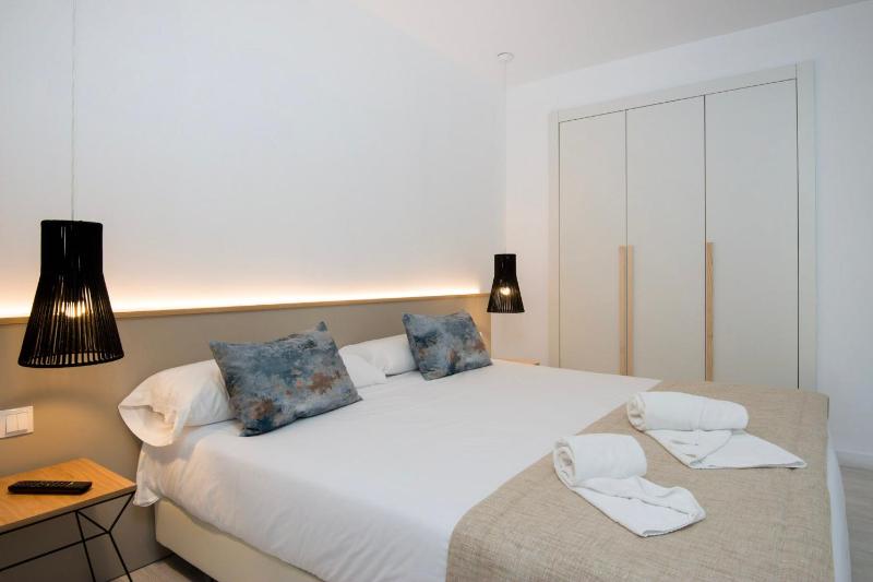 Suite (2 Adults + 2 Children) image 1