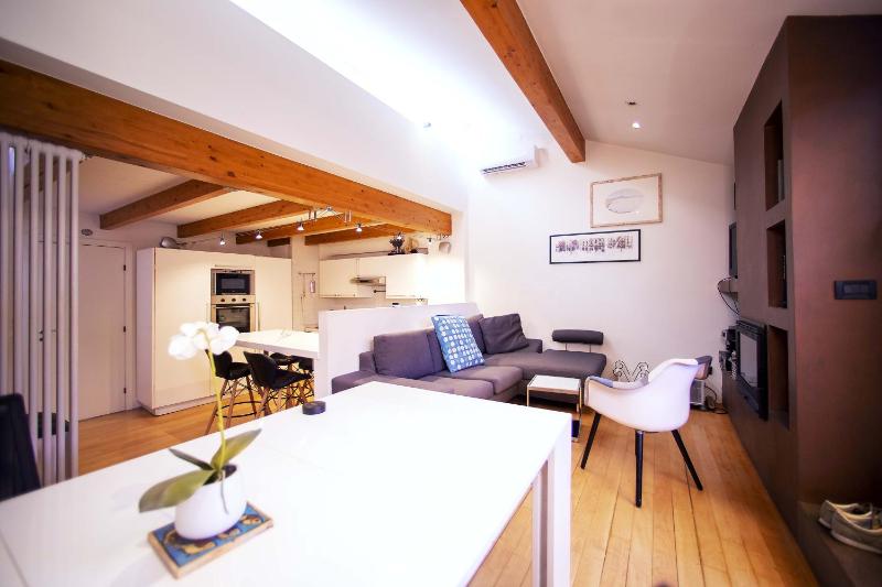 GeTheKey Borgo Terrace Apartment - image 15