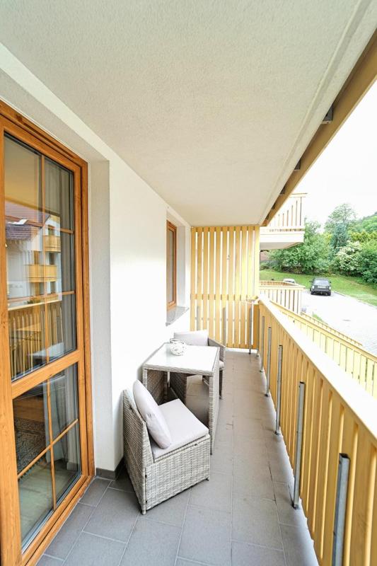 Studio Apartment image 3