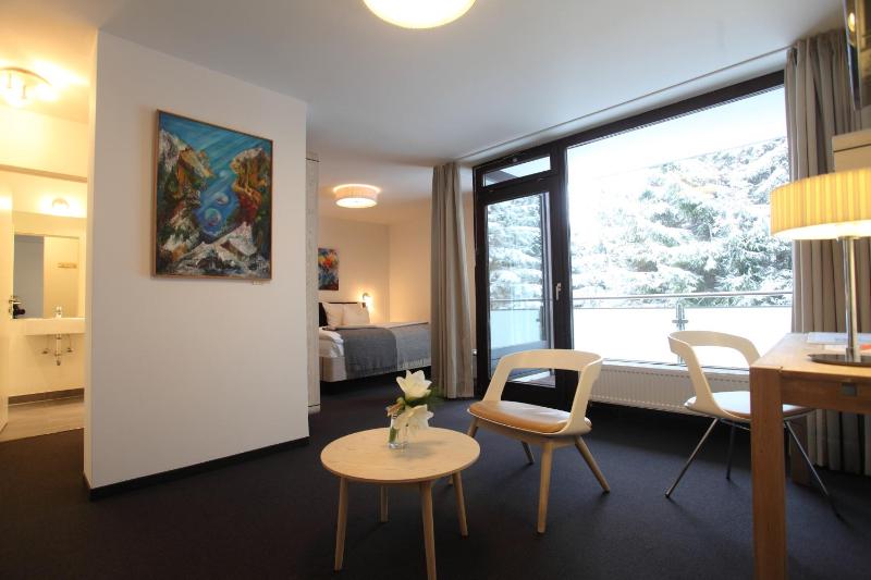 Deluxe Double Room with Balcony image 3