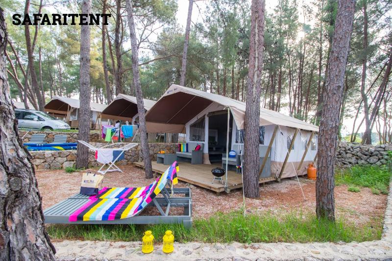 Easyatent Luxe Safari tent Krk - image 15