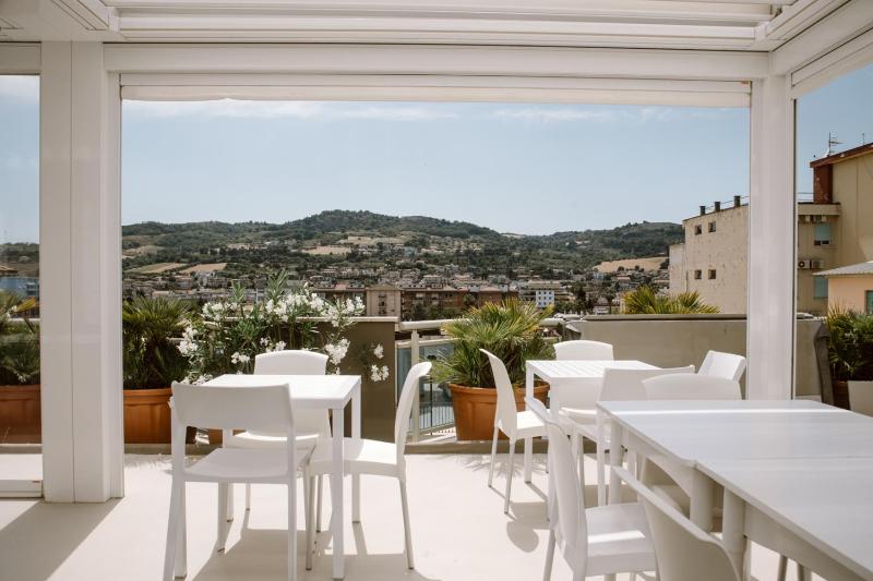 Hotel Bolivar - image 7