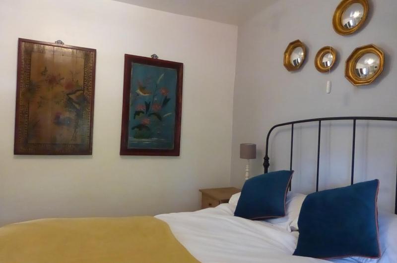 Deluxe Double Room image 3