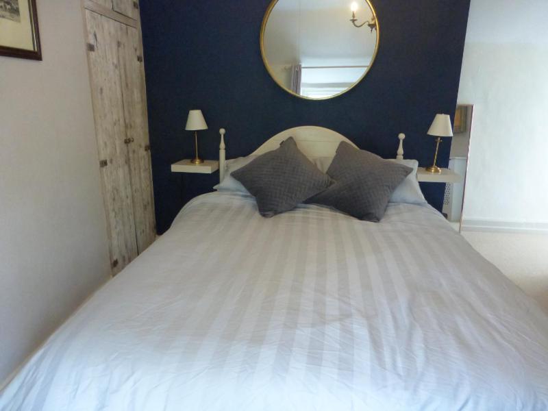 Standard Double Room image 3