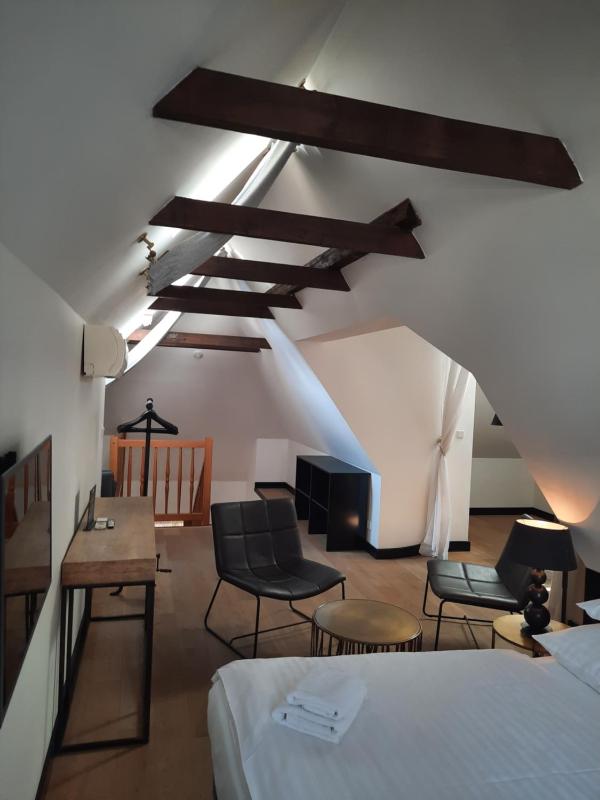 Attic Double or Twin Room without Lift image 1