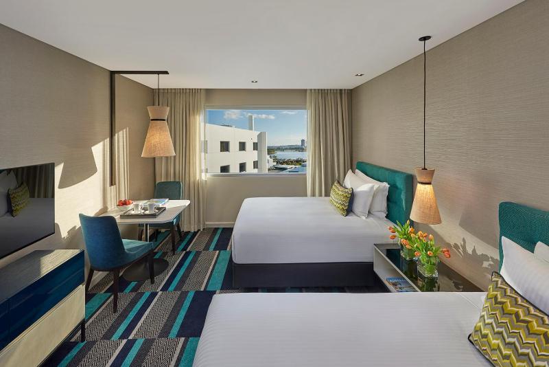 Superior Twin Room image 1