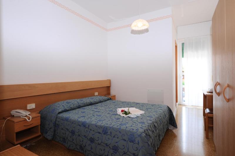 Hotel Marina - image 6