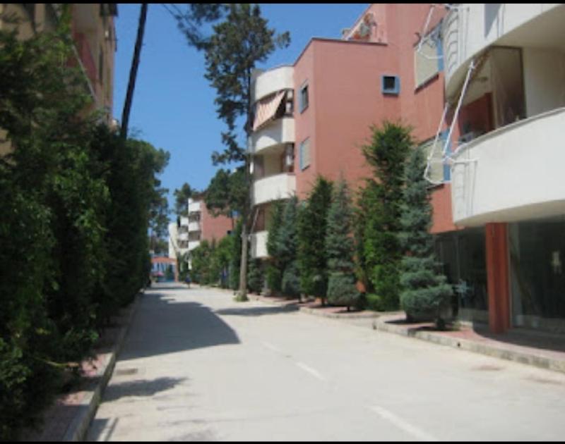Apartament Emiri Golem - image 14