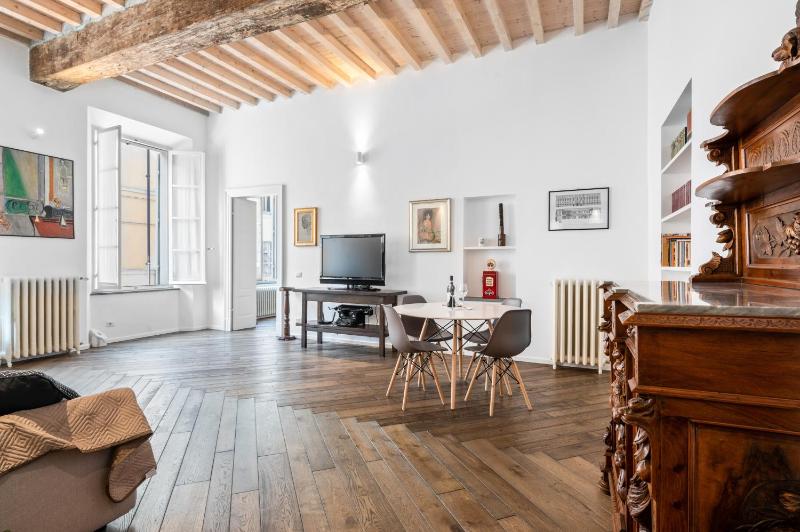 GuestHost - Palazzo della Pilotta Roomy and Quiet Flat - image 23