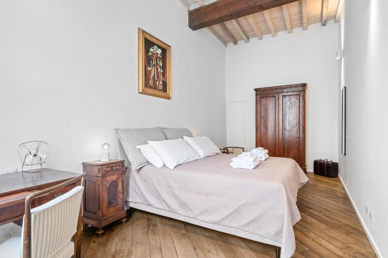 GuestHost - Palazzo della Pilotta Roomy and Quiet Flat - image 19
