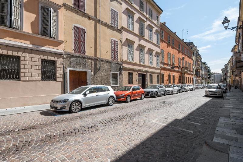 GuestHost - Palazzo della Pilotta Roomy and Quiet Flat - image 14
