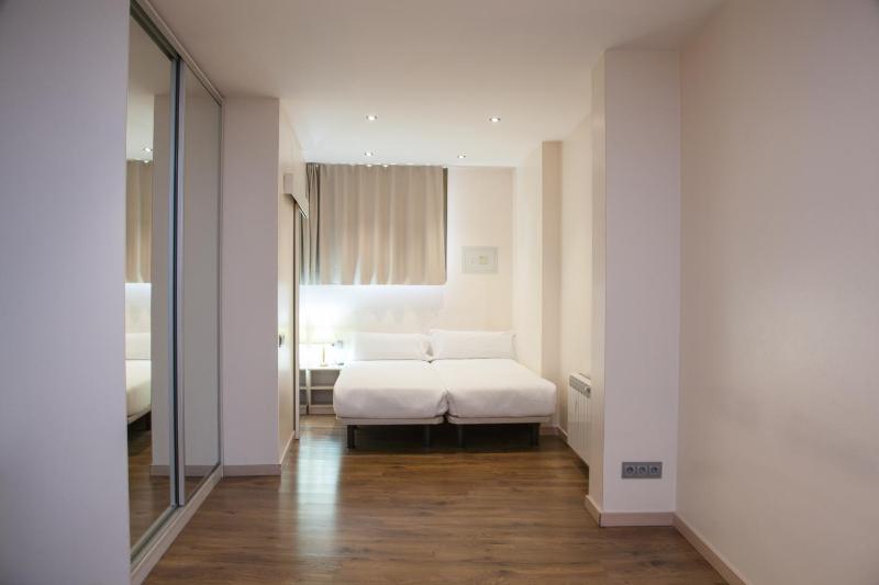 Quadruple Room with Private Bathroom image 1