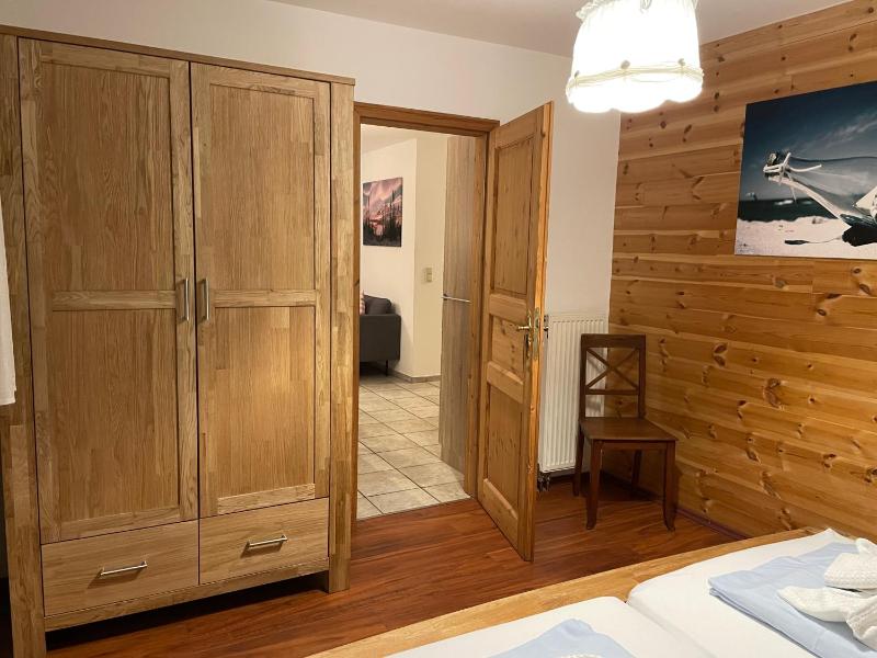 Superior Family Room image 3