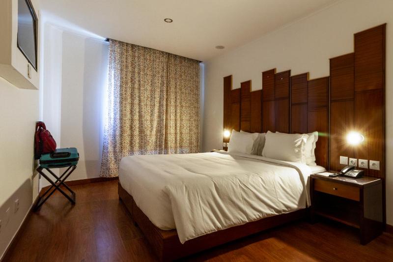 Superior Double Room image 3