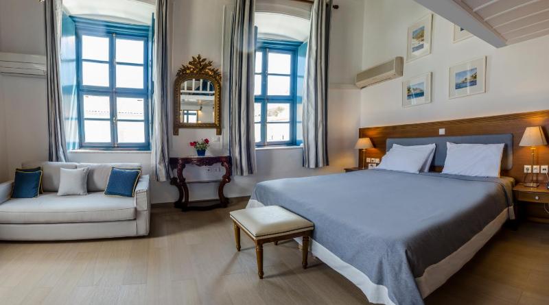 Premium Suite with View image 4