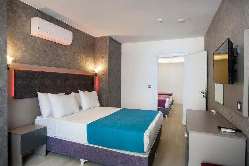 Family Suite image 3