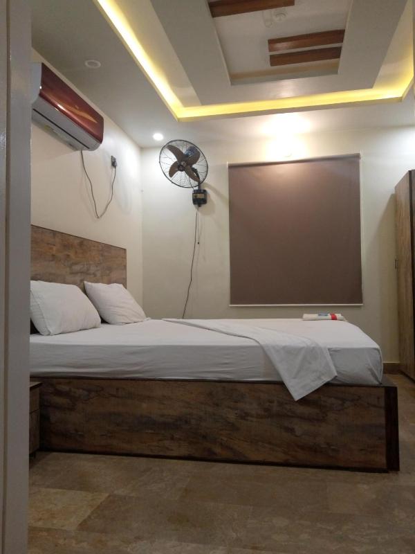 Deluxe Room image 1