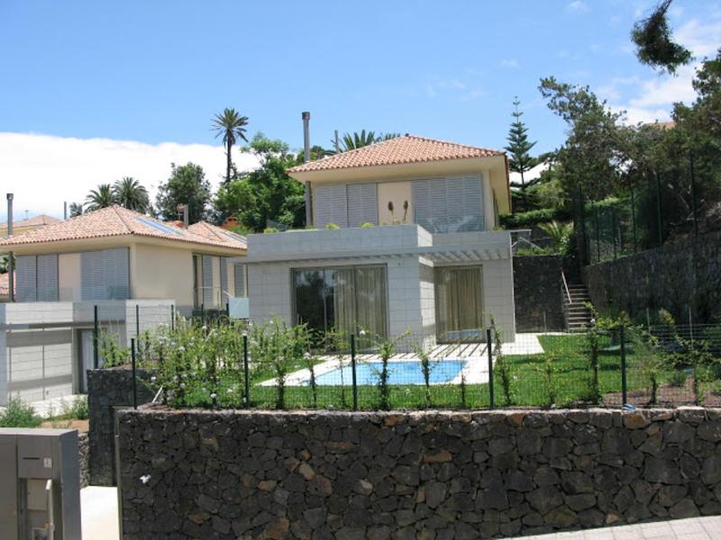 Villa with Private Pool image 1