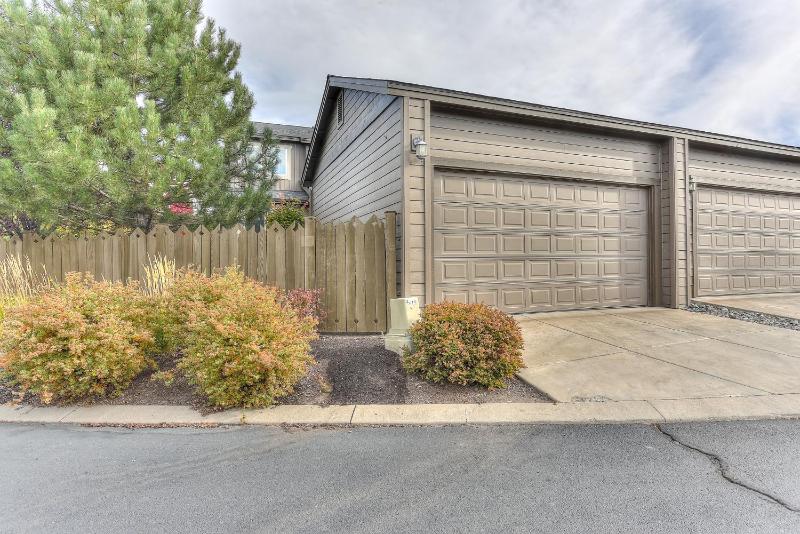 Three-Bedroom House image 1