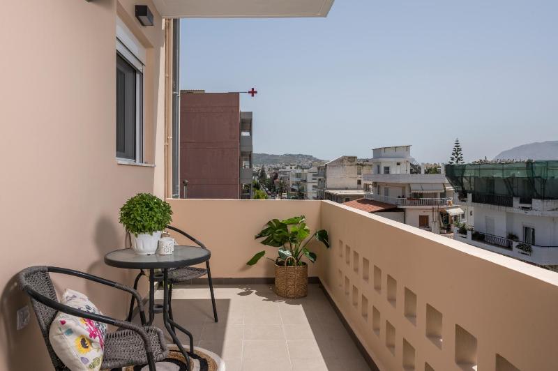 Ethyr City Living - image 16