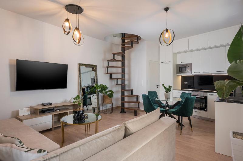 Ethyr City Living - image 5