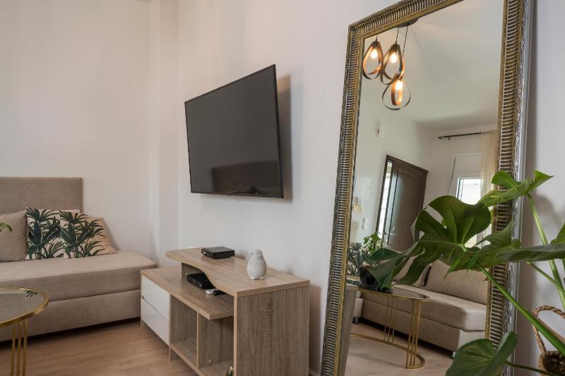 Ethyr City Living - image 11
