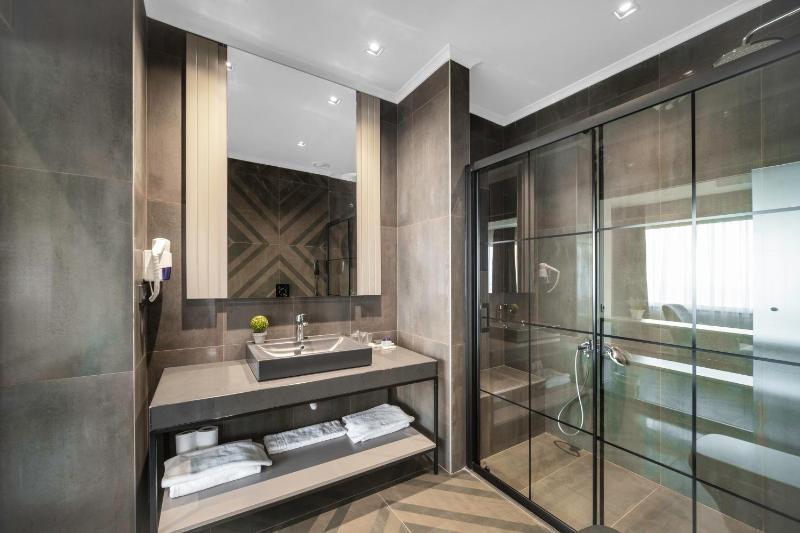 Junior Suite image 3