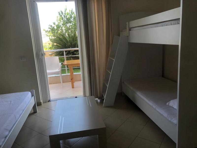 Sunset Apartments Berdenesh Sarandë - image 9