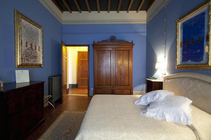 Deluxe Suite image 4