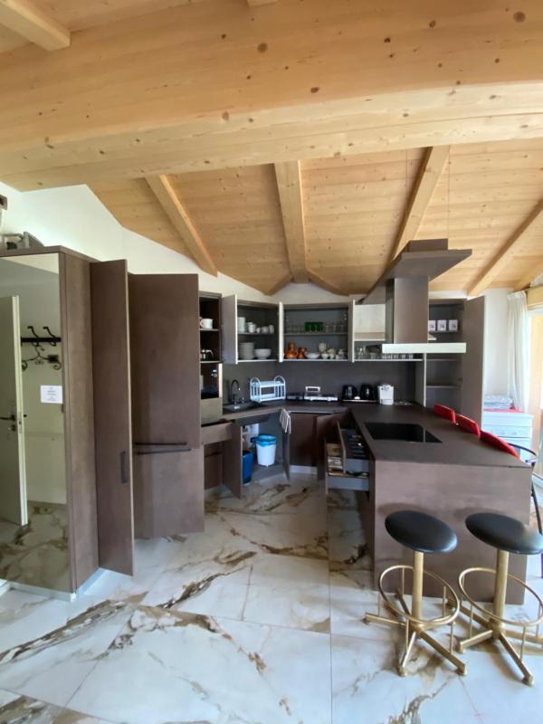 Apartment with Mountain View image 4