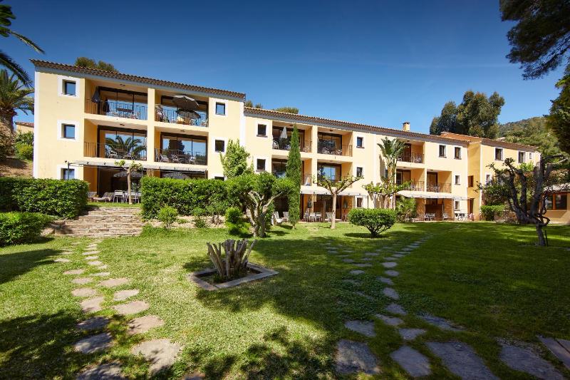 Apartment (4 Adults) - Ground Floor image 4