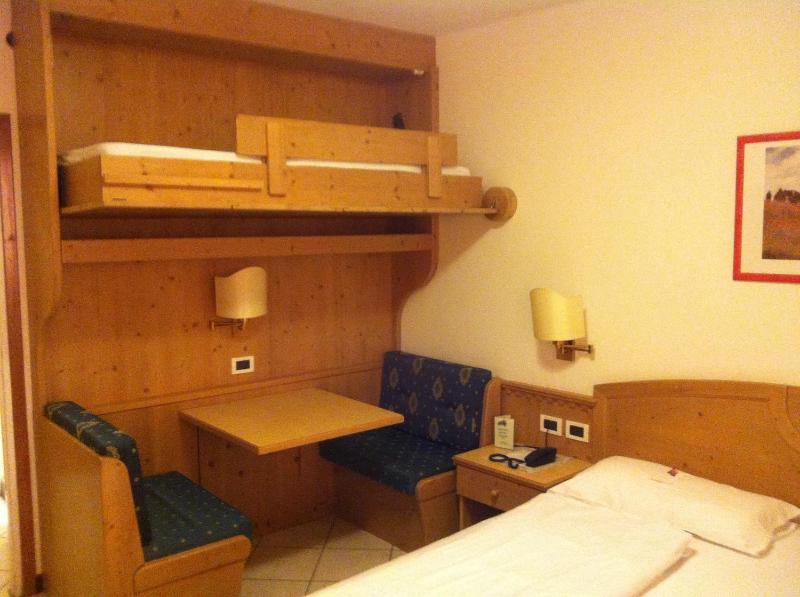 Quadruple Room image 1
