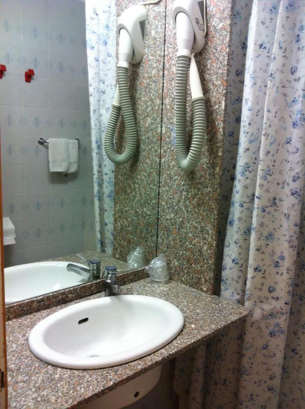 Single Room image 2