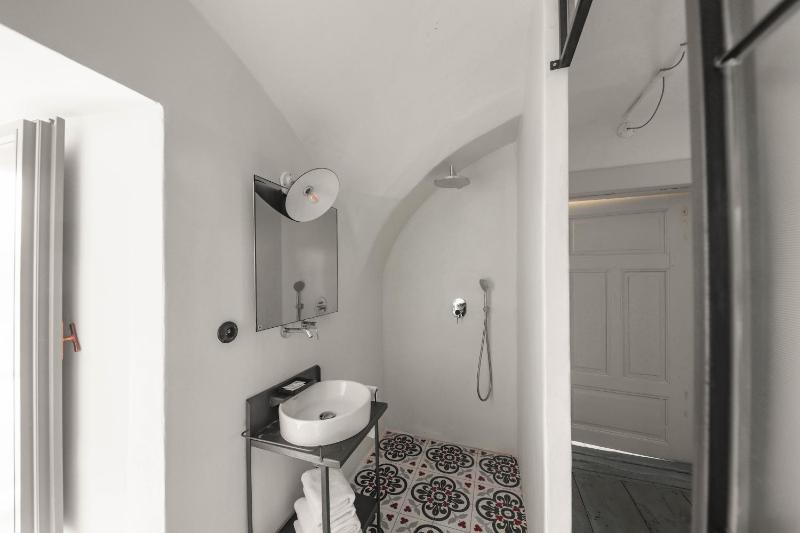 Apartment with Terrace image 3